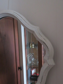 VERKOCHT Oude brocante ovale Franse spiegel in witte houten lijst, 62 x 43 cm