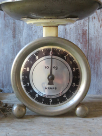 VERKOCHT Vintage Krups weegschaal keukenweegschaal - emaille en metaal