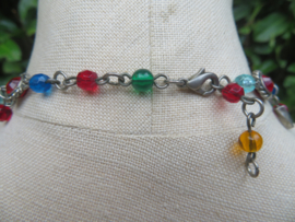 Vintage halsketting multicolour met steentjes en bedeltjes