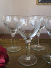 VERKOCHT Oude kristallen wijnglazen voor witte wijn - set van 6