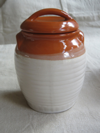 VERKOCHT Vintage aardewerk voorraadpot suiker (sugar)