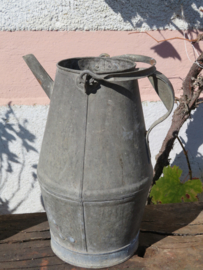 VERKOCHT Oude Franse zinken oliekan
