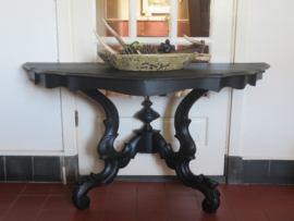 VERKOCHT Antieke zwarte barok sidetable