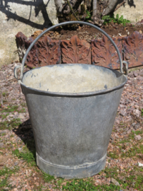verkocht* Oude zinken emmer
