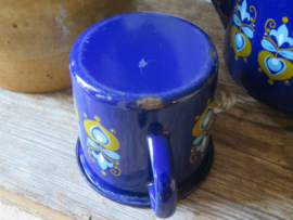 Oude blauwe emaille koffiepot en koffiemok, set van 2