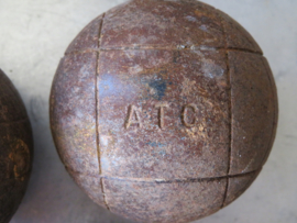 VERKOCHT Oude stalen jeu de boules ballen / stalen pétanque ballen, set van 13