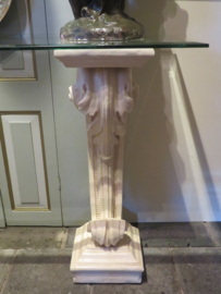 Vintage sidetable met glasplaat en stenen zuilen - 130 cm