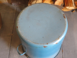 VERKOCHT Oude Franse blauwe emaille wasemmer / emaille emmer met deksel