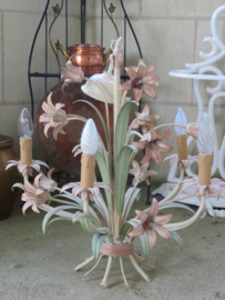 VERKOCHT Brocante Franse metalen bloemenlamp hanglamp - 5-lichts