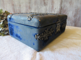 VERKOCHT Antieke Franse blauw fluwelen sieradendoos sieradenkist