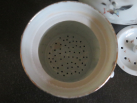 Oude Japanse Kutani porseleinen theepot met zeef
