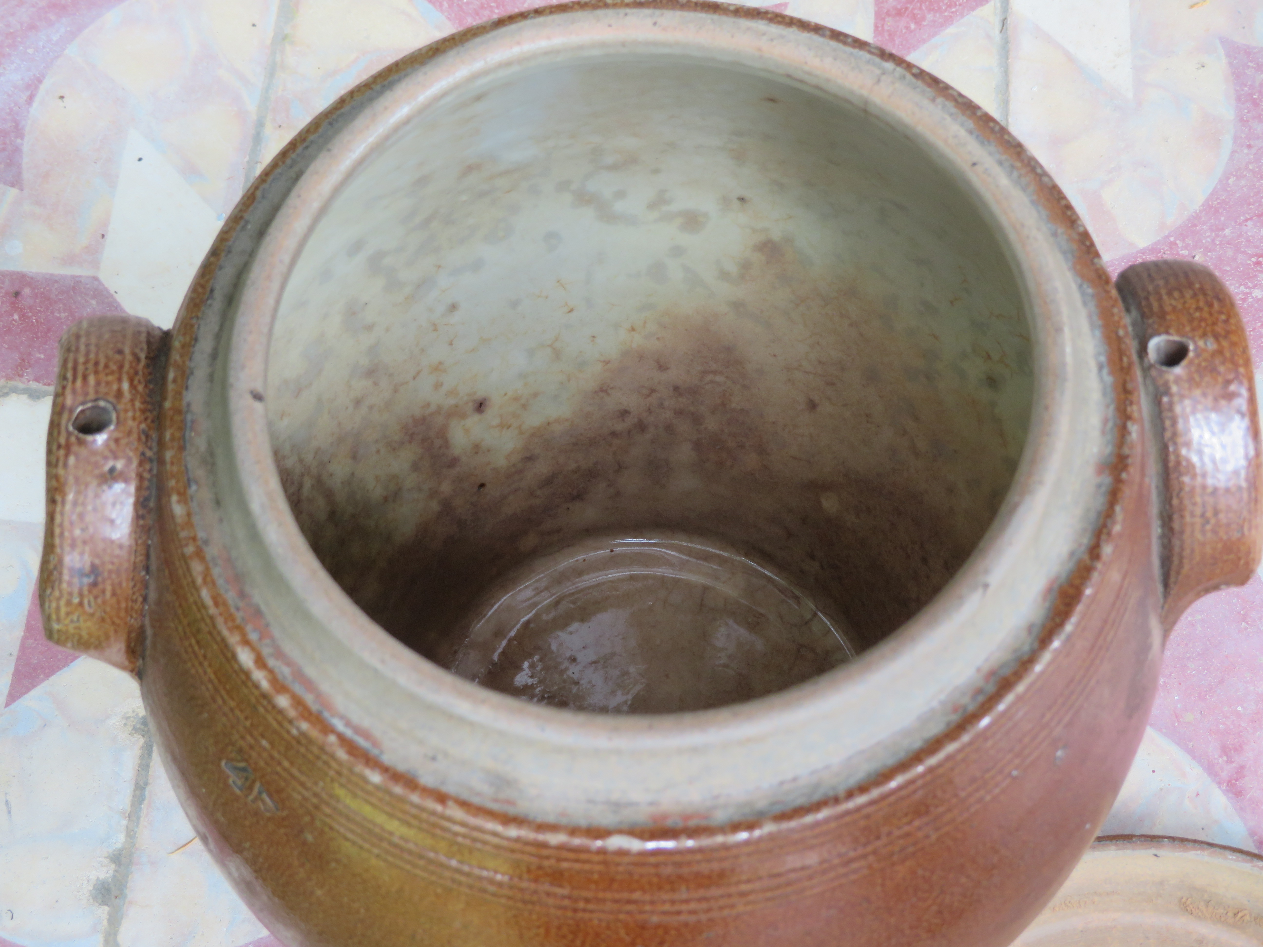 Oude Franse bruine grespot voorraadpot met deksel - 22 cm