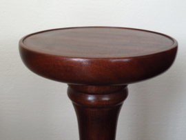 VERKOCHT Oude Engelse mahoniehouten plantentafel plantenzuil piedestal