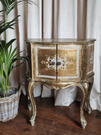 VERKOCHT Brocante Italiaans Florentijns kastje goud