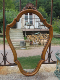 VERKOCHT Oude Franse ovale spiegel in houten lijst met kuif, 61 x 38 cm