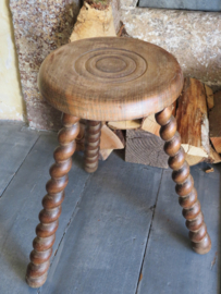 VERKOCHT Oud Frans houten krukje plantentafel