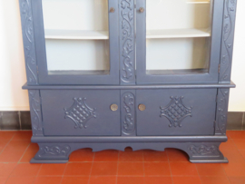 VERKOCHT Brocante blauwe vitrinekast boekenkast servieskast