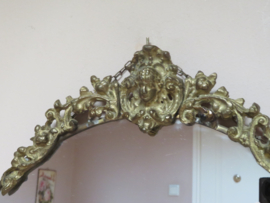 Oude ovale spiegel in koperen lijst - 63 x 47 cm