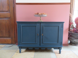 VERKOCHT Oude brocante blauwe kast dressoir