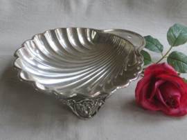 VERKOCHT Oude verzilverde schelp schaal - 24 x 21 cm