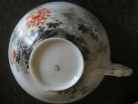 Oude Japanse Kutani porseleinen kop en schotels (prijs per stuk)