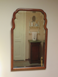 VERKOCHT Antieke facetgeslepen spiegel in mahonie lijst,  67x40 cm