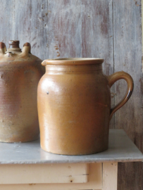 verkocht* Stoere oude Franse greskan, 27 cm (artikelnr. 56)