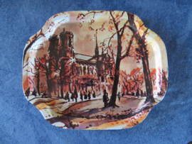 VERKOCHT Oud klein metalen dienblad / mini dienblad Notre Dame Paris - 19 x 16 cm