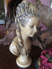 Antieke Franse spekstenen buste vrouw - 35 cm hoog