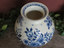 verkocht* Antieke Mosa bolvaas uit 1900, delfts blauw bloemdecor