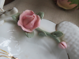 Brocante porseleinen zeepbakje schaaltje met vlinder