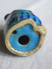 VERKOCHT Miniatuur cloisonné uiltje, 6 cm hoog