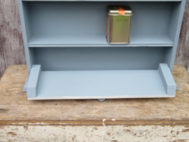 VERKOCHT Brocante blauw houten kruidenrek kruidenkastje miniaturenkastje