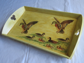 Brocante geel houten dienblad met handgeschilderd eendendecor