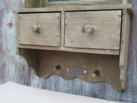 Brocante houten krijtbord keuken hangkastje met 2 laden