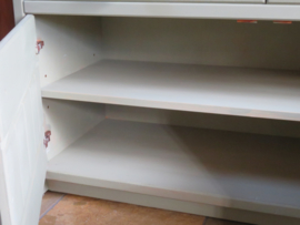 VERKOCHT Brocante grijsgroene grenen tv kast dressoir