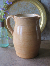 VERKOCHT Oude Franse beige greskan grespot met oor - 22 cm (artikelnr. 122)