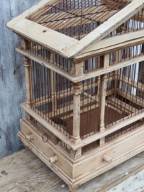 VERKOCHT Oude brocante houten vogelkooi