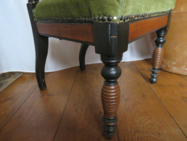 VERKOCHT Antiek Biedermeier stoeltje, medio 19e eeuw