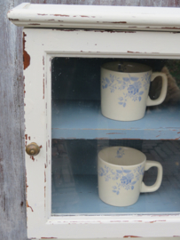 VERKOCHT Oud brocante Frans houten kastje met glas en lade