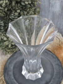 Oude glazen vaas - 18 cm