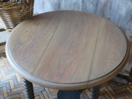 VERKOCHT Antieke brocante houten bijzettafel met vergrijsd blad