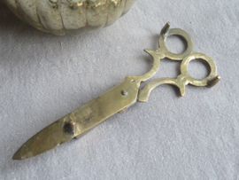 Oude koperen messing kaarsensnuiter / kaarsendover
