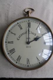 Wandklok Colonial Clock Co. est. 1870, messing kast