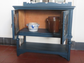 VERKOCHT Antiek brocante blauw kastje met glas-in-lood