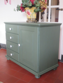 VERKOCHT Brocante groene houten kast 4 laden en deur
