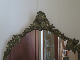 VERKOCHT Oude ovale spiegel in koperen lijst, 55x47 cm