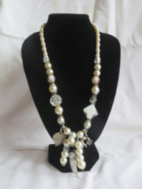 Vintage witte fantasie parelketting