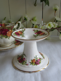 VERKOCHT Kandelaar Royal Albert Old Country Roses