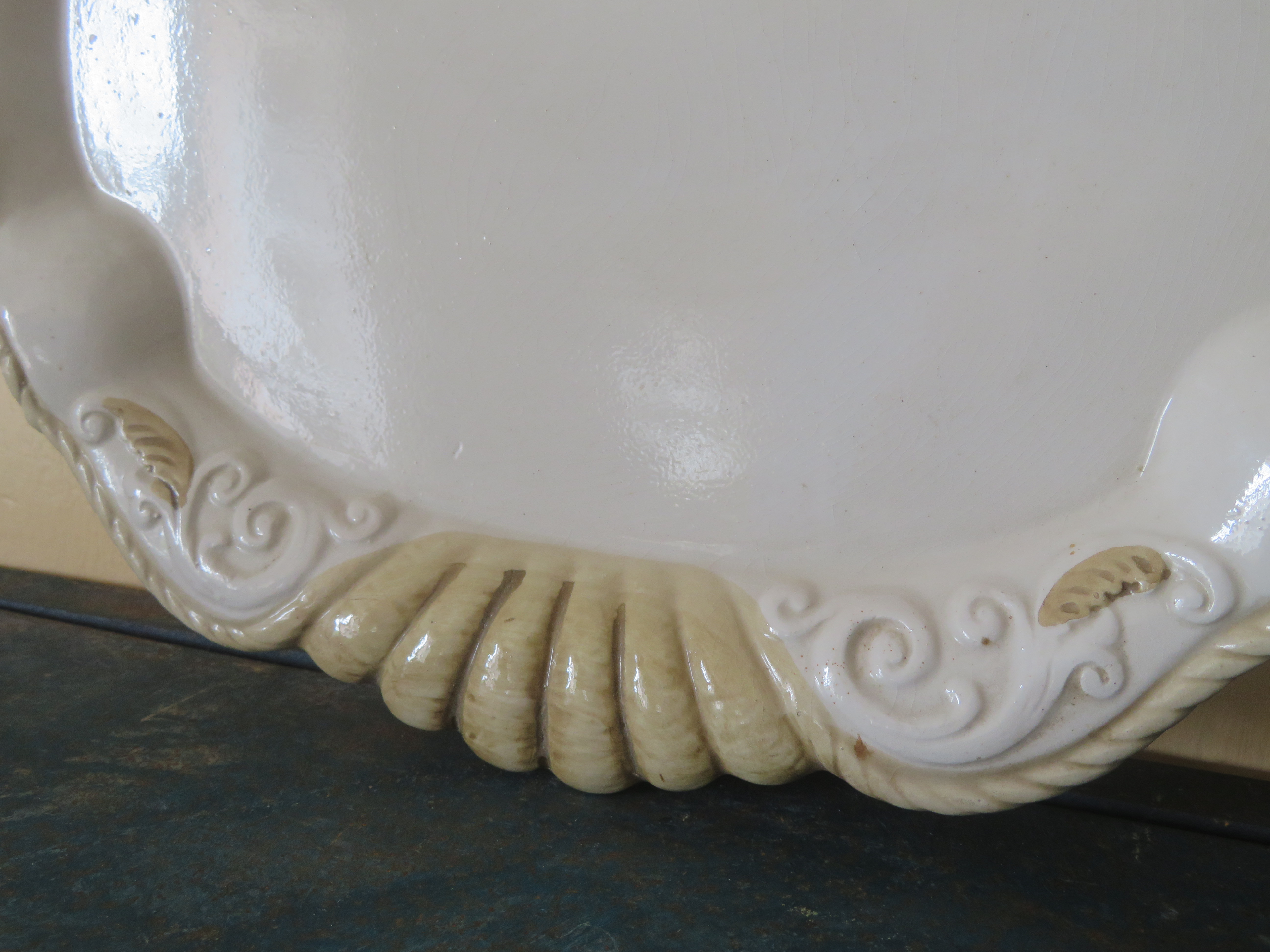 Oude Italiaanse ovale serveerschaal Capodimonte - 41 x 27 cm